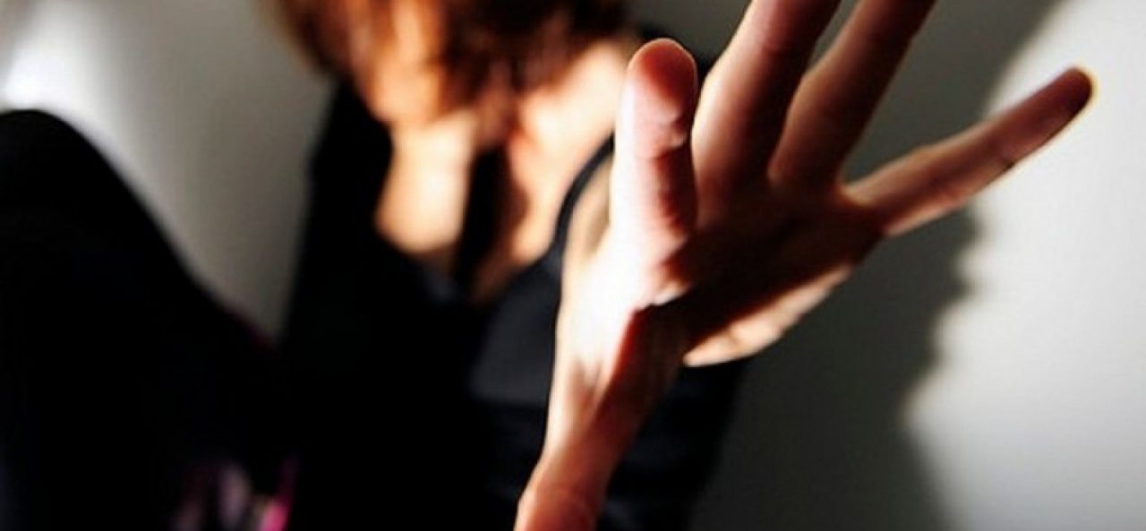 Fisioterapista ai domiciliari indagato per violenza sessuale aggravata