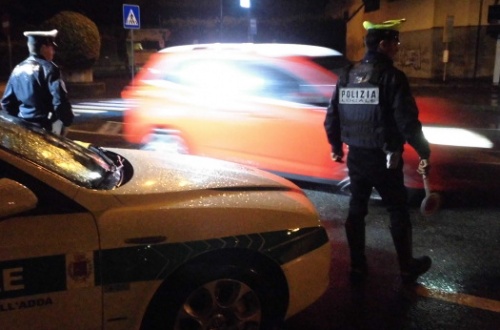 A Trezzo il sabato sera la Locale lo passa in strada