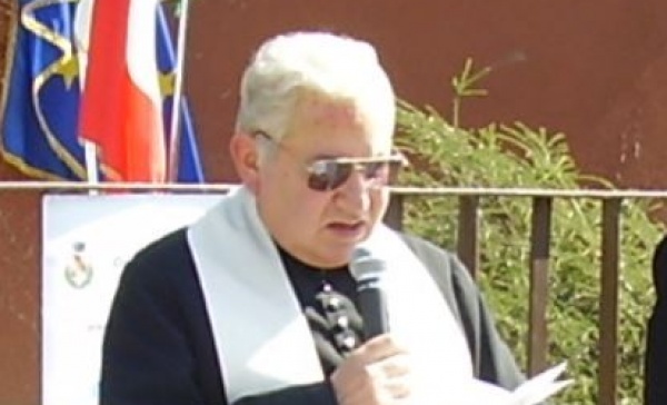 Bellinzago, morto l’ex parroco don Piergiorgio Barbanti