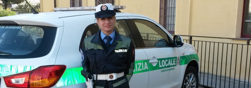 Bussero, presa a botte per una multa, vigilessa in ospedale