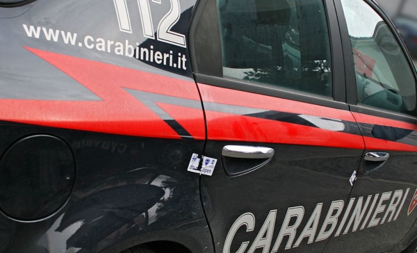 Cernusco: minaccia i carabinieri con un coltello, arrestato