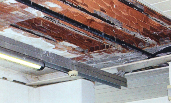 Comune di Cernusco risarcito per il crollo a scuola
