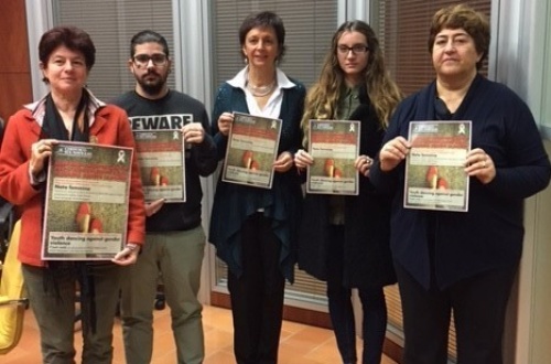 Flash mob a Cernusco contro la violenza sulle donne