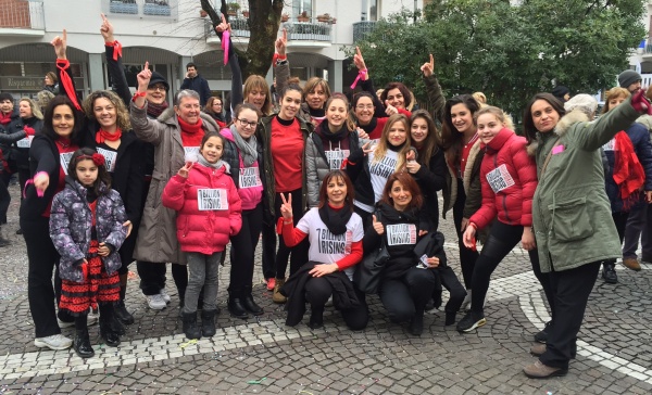 Flash mob per dire basta alla violenza sulle donne