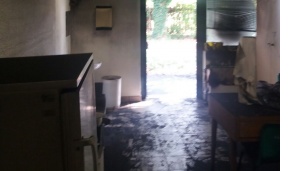Incendio nella notte all'ufficio dell'azienda sanitaria a Cologno