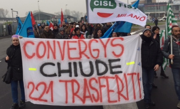 La protesta dei lavoratori Convergys da Cernusco si sposta in Regione