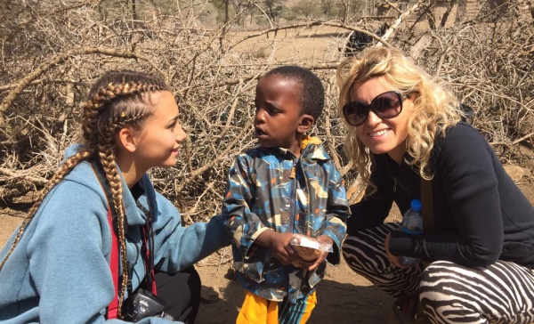 Lisa e Milly da Cologno in Africa per donare sorrisi