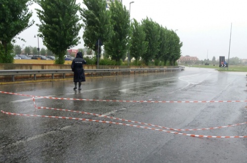 Maltempo, bloccata la rotonda delle Corti