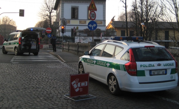 Paura a Cernusco per un incidente in viale Assunta