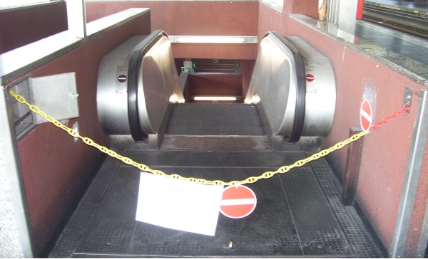 Protesta a Cologno contro le barriere architettoniche alle stazioni della metropolitana