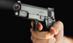 Prova la pistola nei campi a Gorgonzola: denunciato