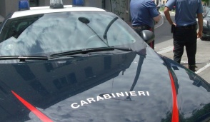 Rubano il volante di un'auto a Cernusco: arrestati