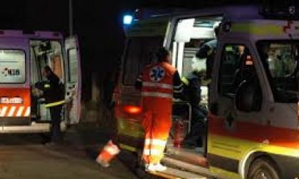 Malore nella notte arriva l'ambulanza SIRENE DI NOTTE