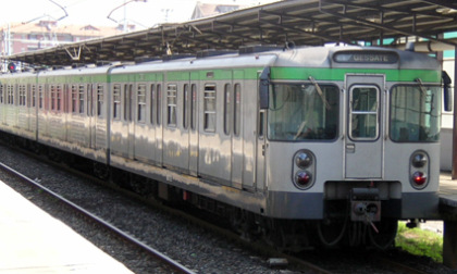 Tentato suicidio, circolazione sospesa sulla Metro 2