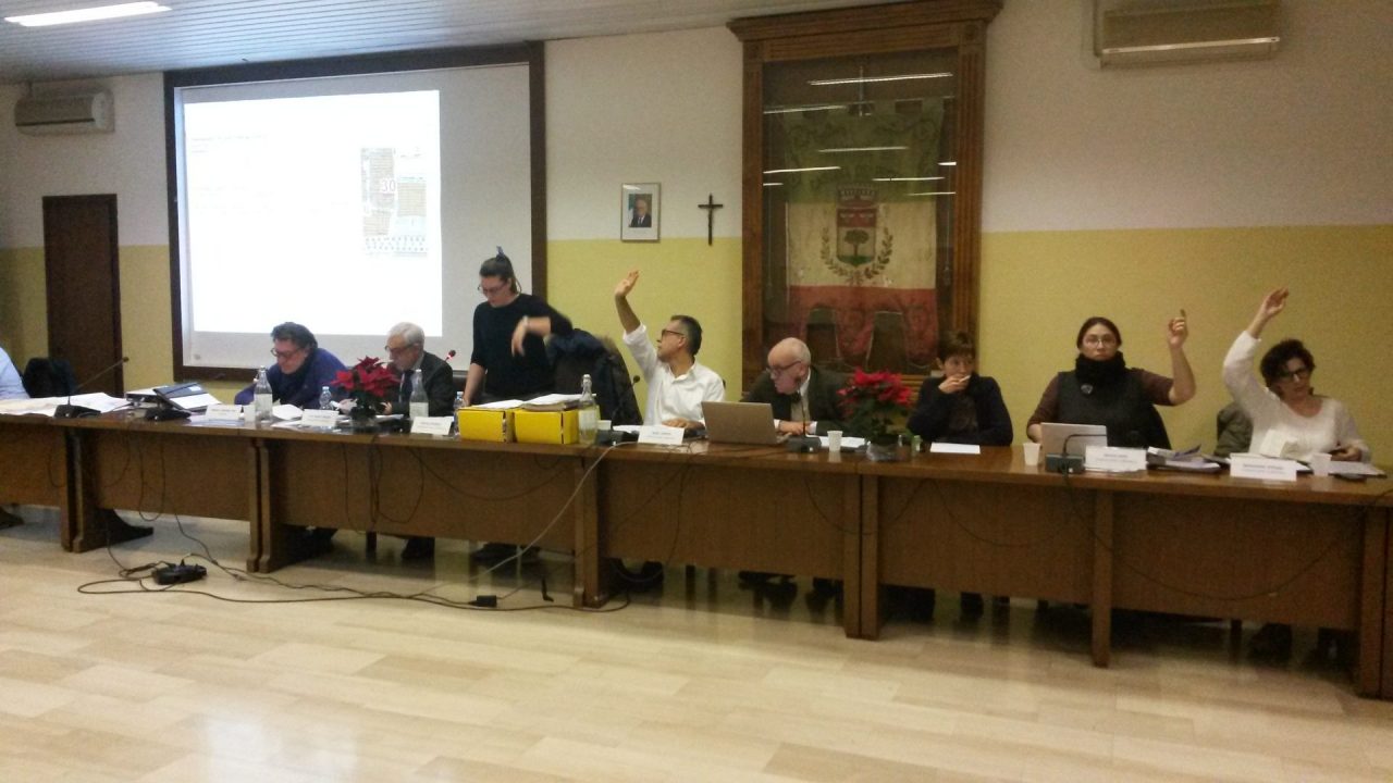 Crisi maggioranza assessore cacciato chiede spiegazioni