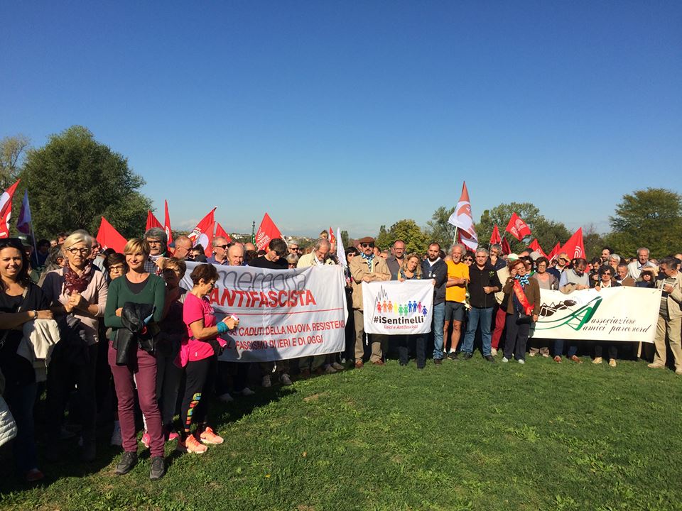 Un migliaio di persone alla manifestazione antifascista