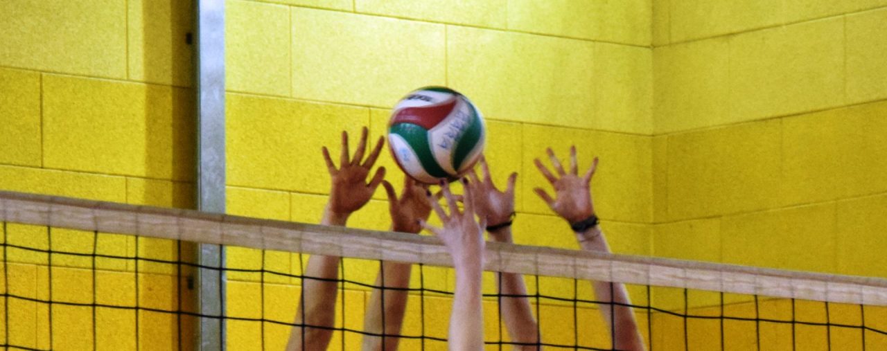 Pallavolo Sanda debutto per le nuove maglie