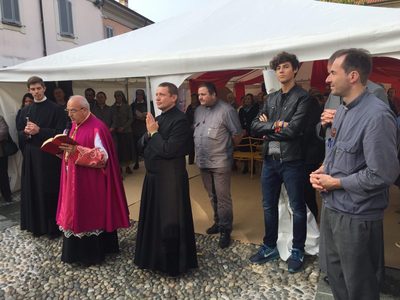 La chiesa di Cernusco cerca volontari per Adorazione perenne