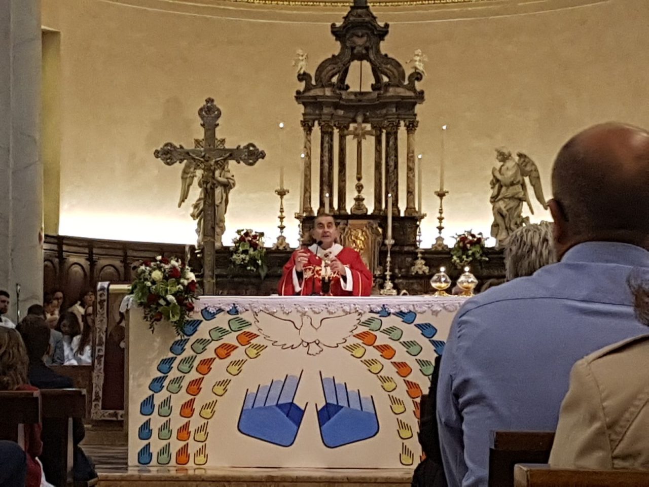 Arcivescovo Delpini a Carugate per le cresime