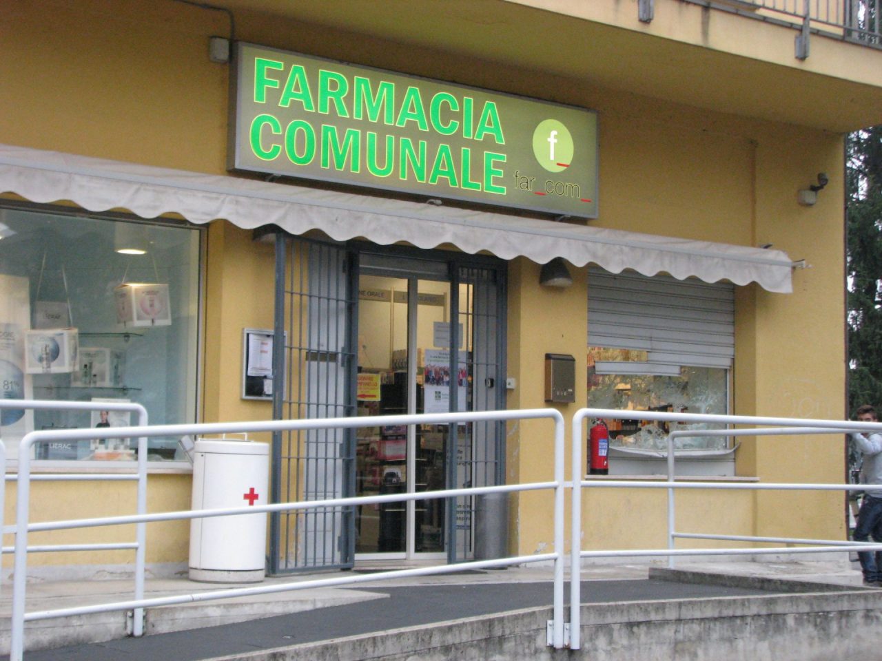 Furto alla farmacia comunale di Trecella