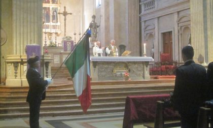 Chiesa gremita per il saluto al carabiniere Michele