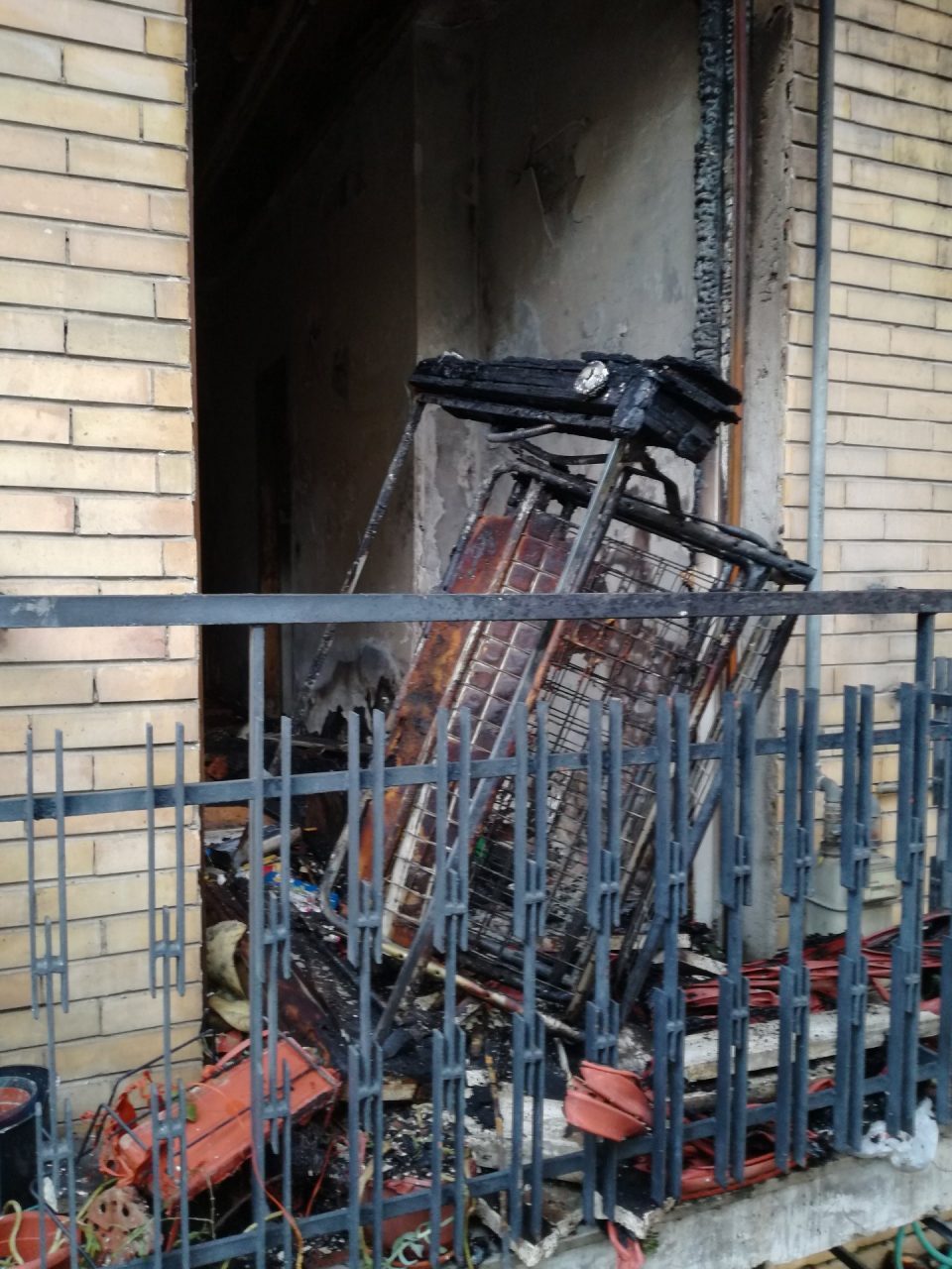 Fiamme in un appartamento ECCO LE FOTO