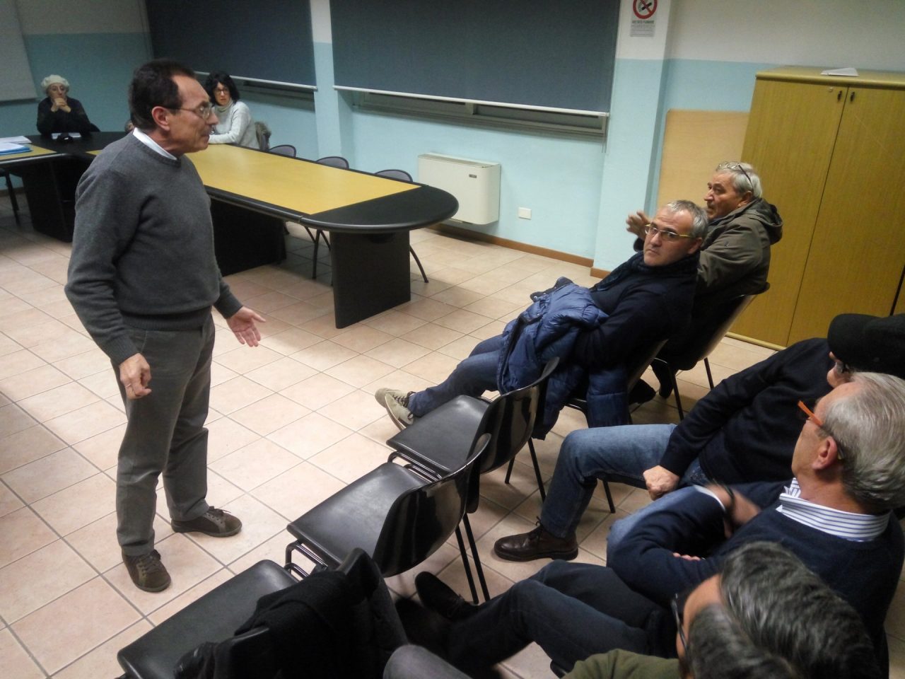 A Grezzago si dimette un altro consigliere e in maggioranza volano gli stracci