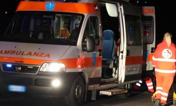 23enne in ospedale per un malore SIRENE DI NOTTE