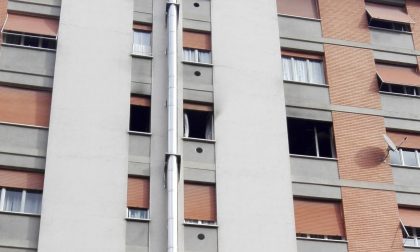 Incendio in condominio: due appartamenti inagibili
