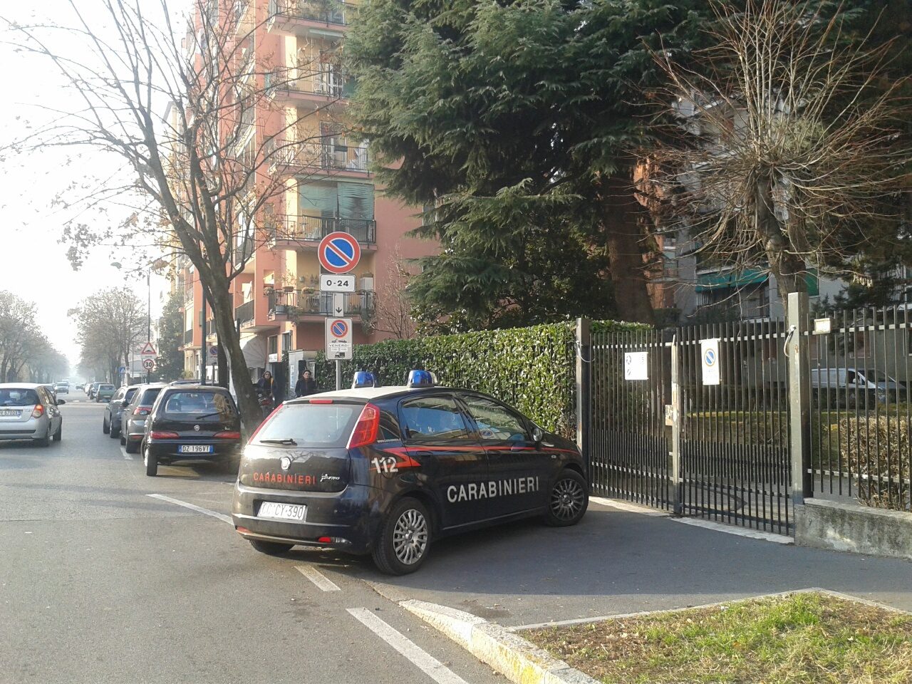 Trovata morta in casa in viale Emilia a Cologno Monzese