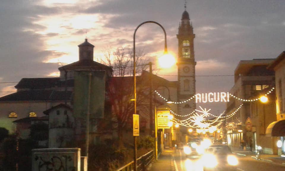 Le luminarie accendono la polemica