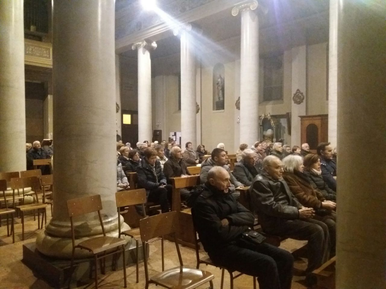 Le comunità di Pozzo e Bettola in veglia per ricordare con la preghiera don Enrico