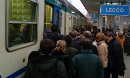 Rapine sui treni  della Milano-Lecco denunciati  quattro ragazzi