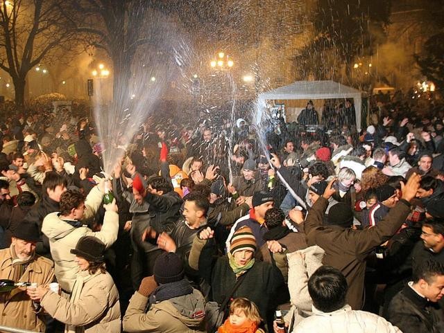 A Capodanno le “zone rosse”: divieto di stazionamento per contrastare i reati