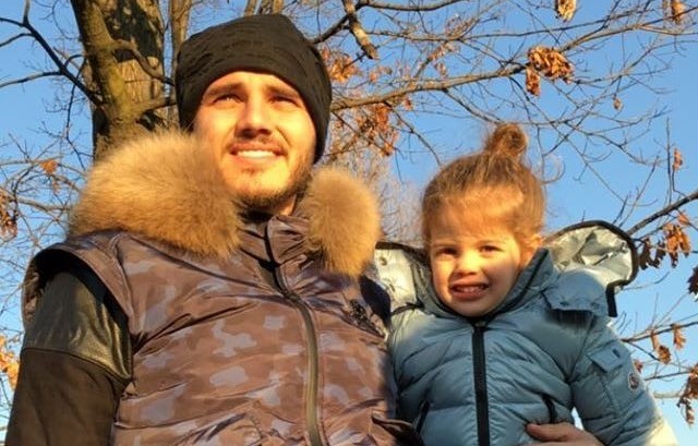 Mauro Icardi allo stadio di Melzo a vedere il figlio