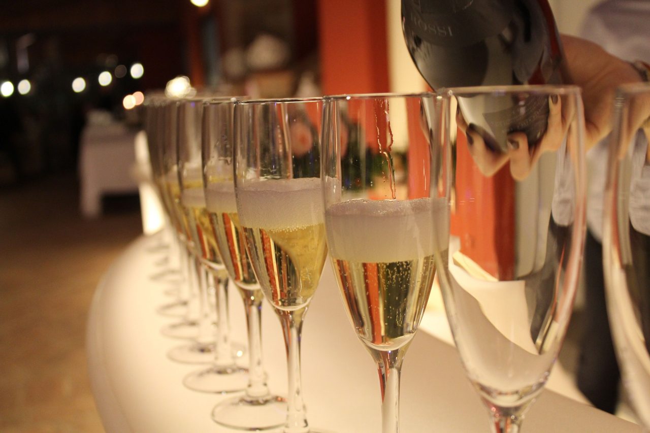 Quattro presentazioni di libri con aperitivo a Carugate