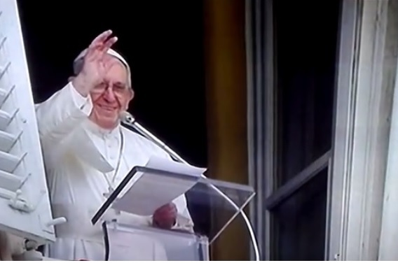 Campagna elettorale sospesa per la morte di Papa Francesco