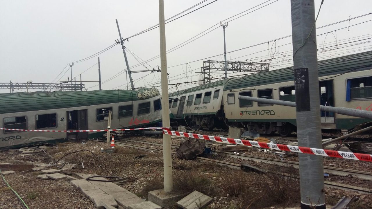 Treno deragliato Finiti i soccorsi FOTO