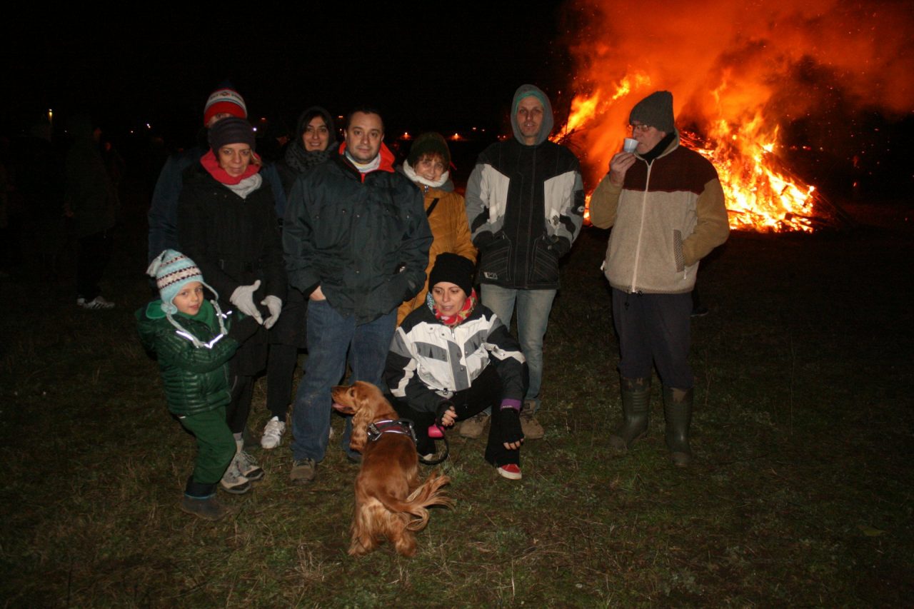 A Torrazza in 200 per il falò e la benedizione degli animali