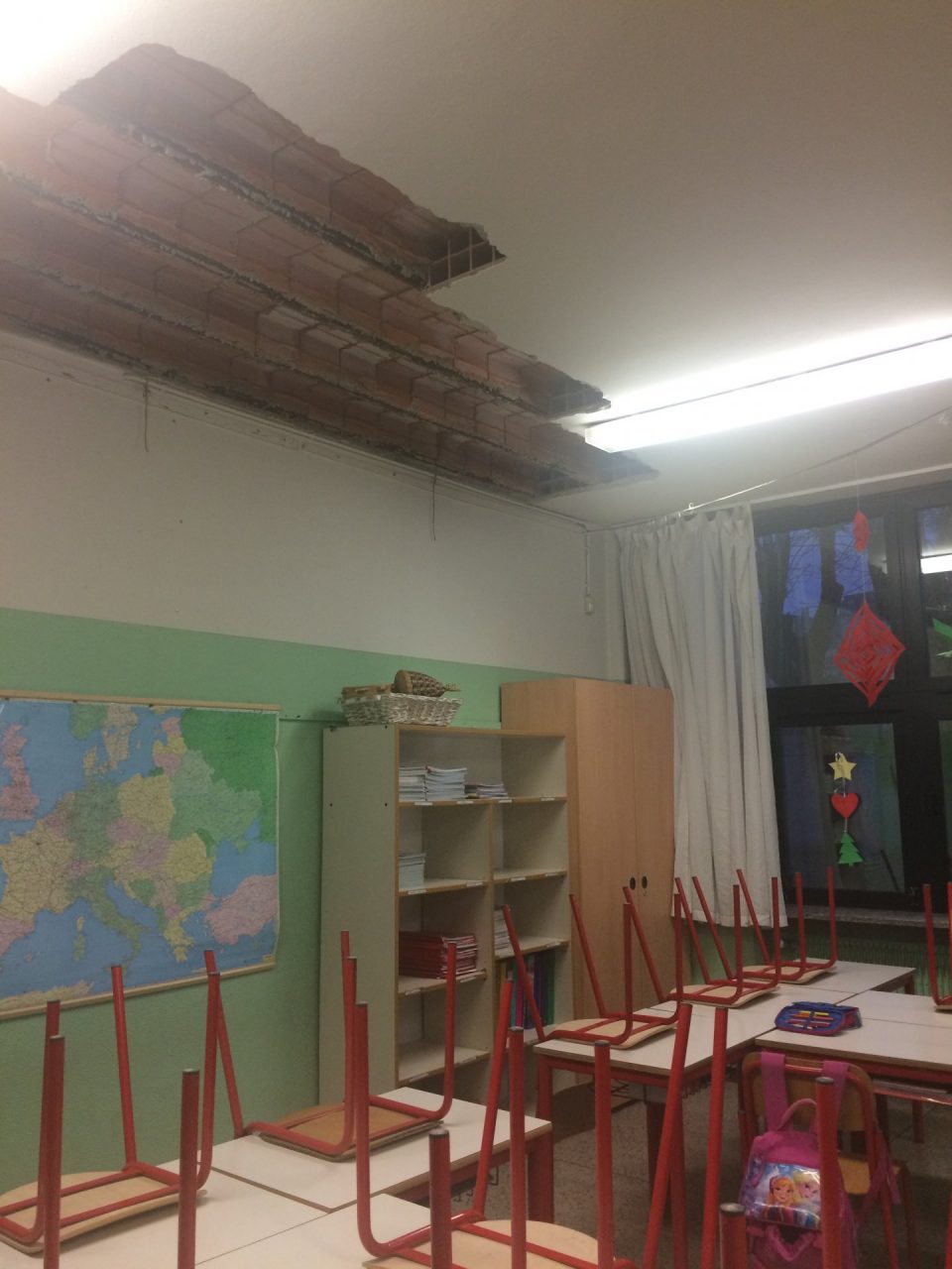 Per il restyling delle scuole basta della carta