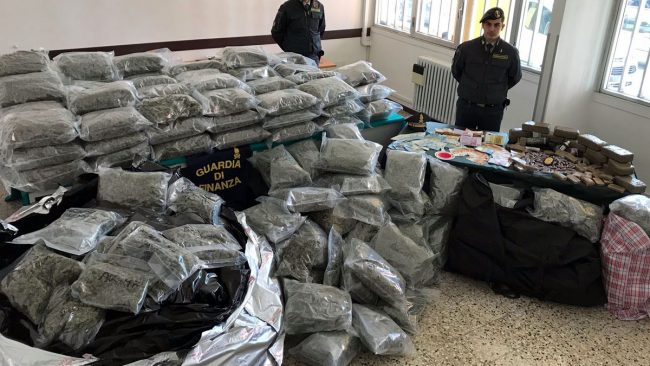 Montagna di droga su Tir: dov’era diretta?