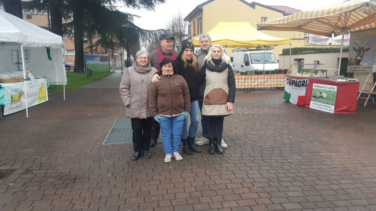 Mercato bio inaugurato a Trezzo FOTO