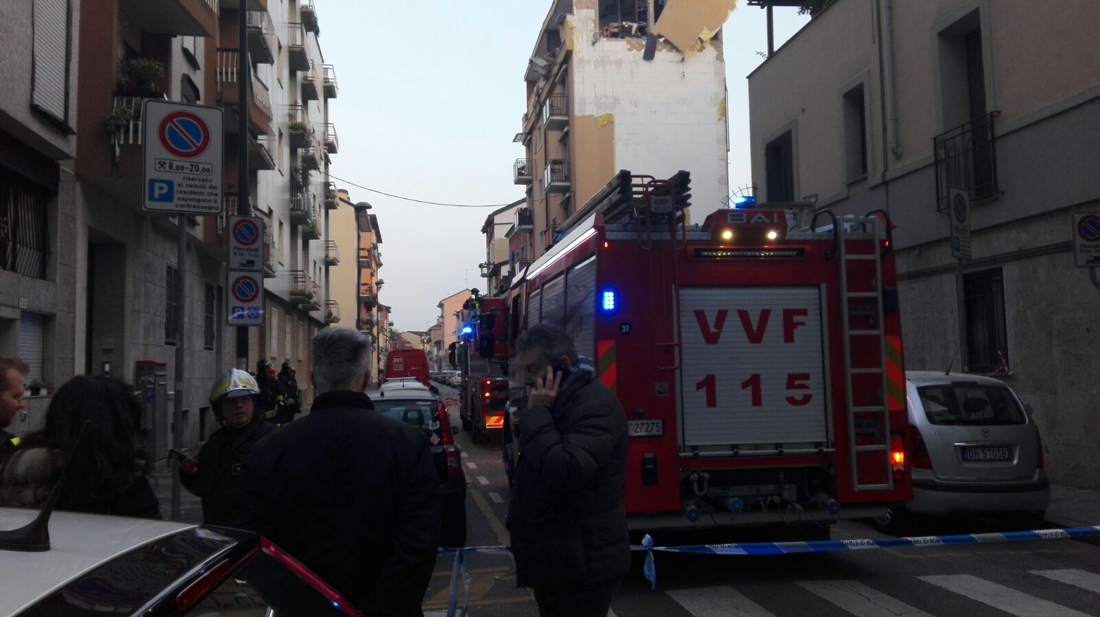 Esplosione Sesto in un palazzo di via Villoresi per una fuga di gas