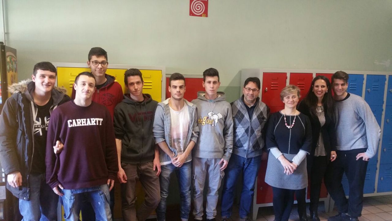 All’istituto Nizzola 470 armadietti per la Didattica alternativa FOTO