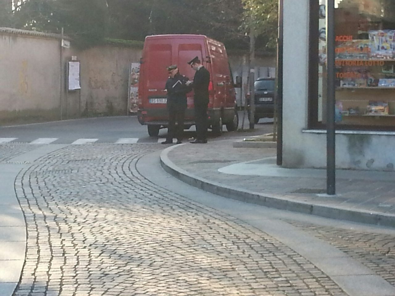 Rapina a mano armata in strada