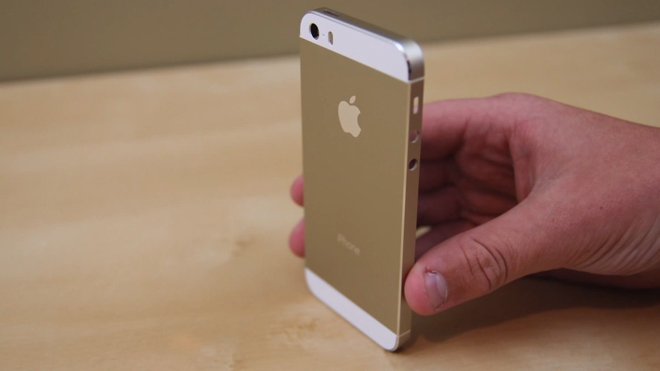 Truffa su Internet: il fiammante Iphone è un miraggio