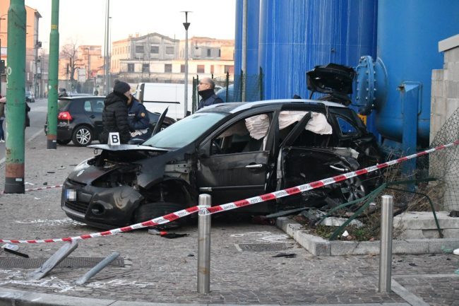 Incidente mortale, 18enne e 44enne deceduti IMMAGINI