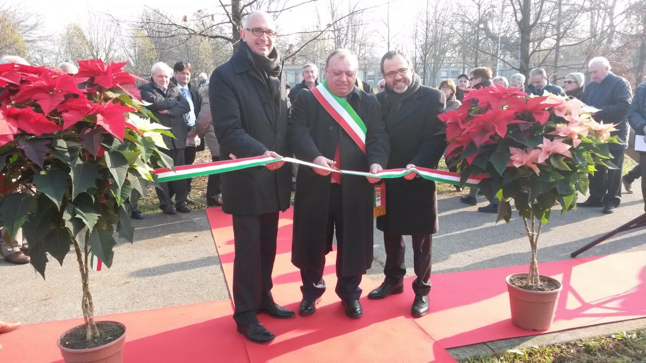 Nuova piscina pronta al taglio del nastro