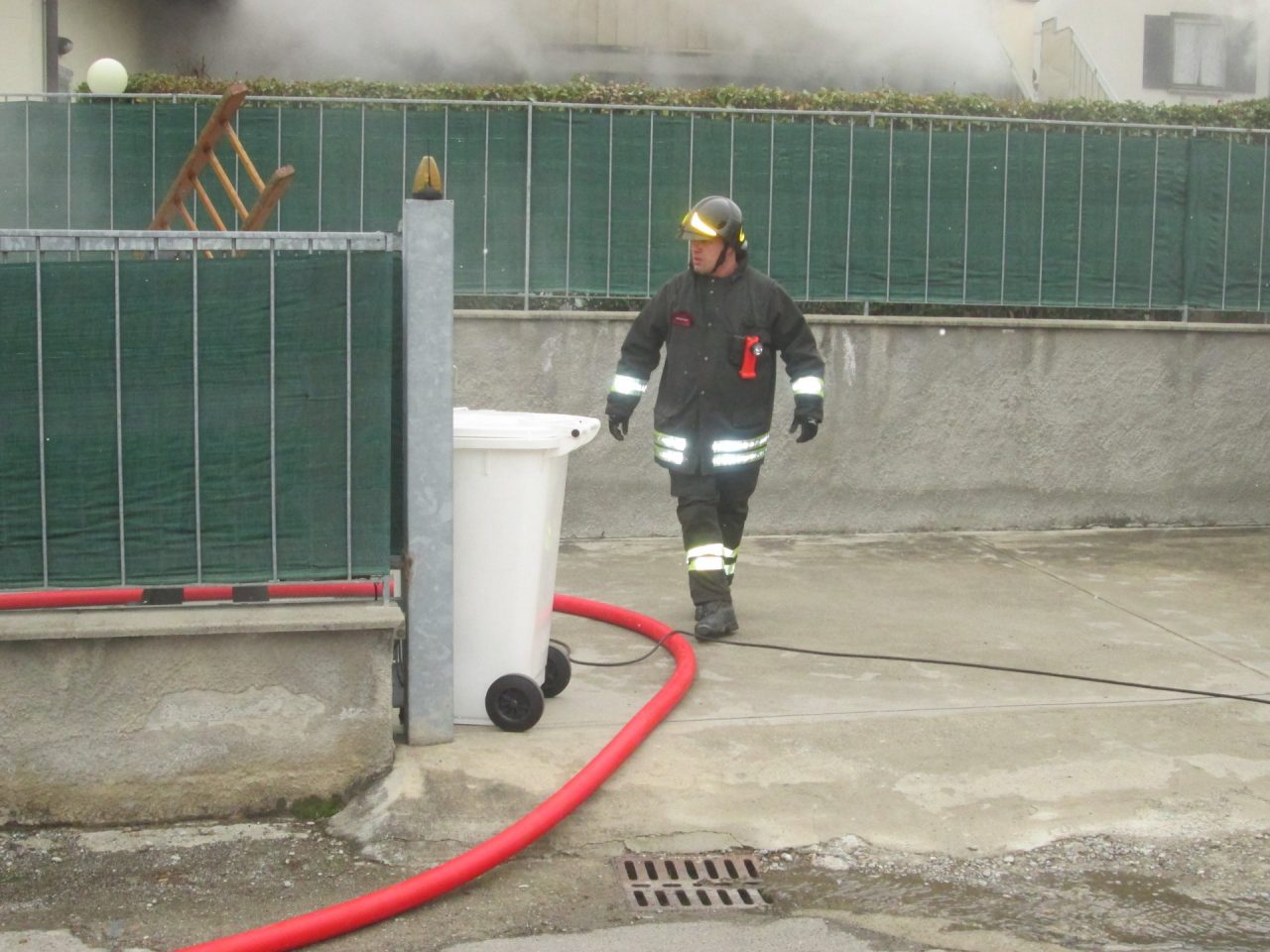 incendio alla cascina valera