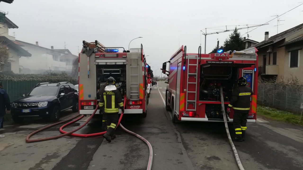 incendio alla cascina valera
